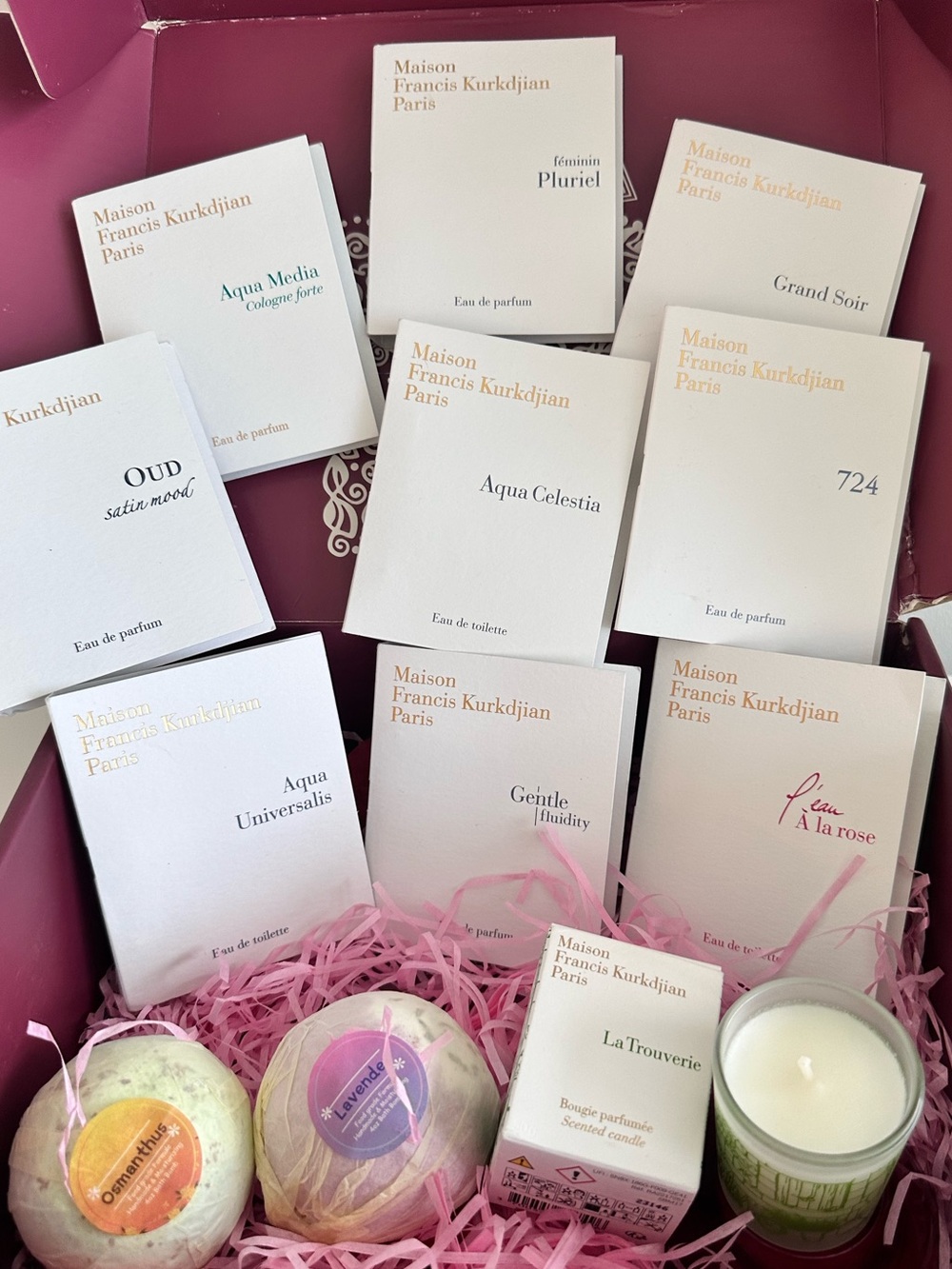 Maison F Kurkdjian 9 perfume samples. Bougie candle and 2 bath bombs gift box